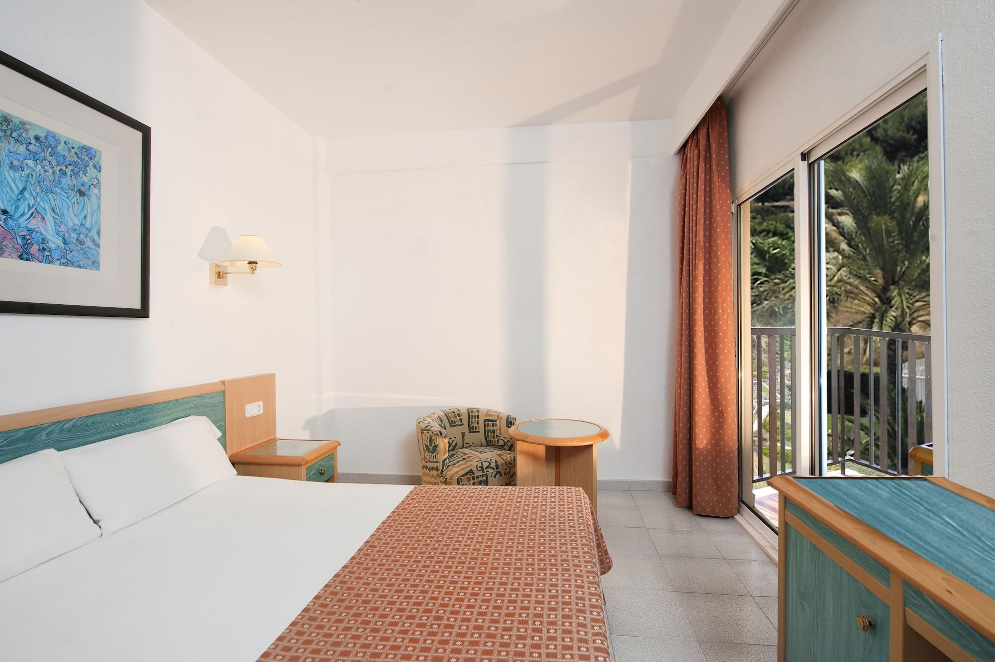 Sol Milanos Pingueinos Hotel Son Bou Exterior photo