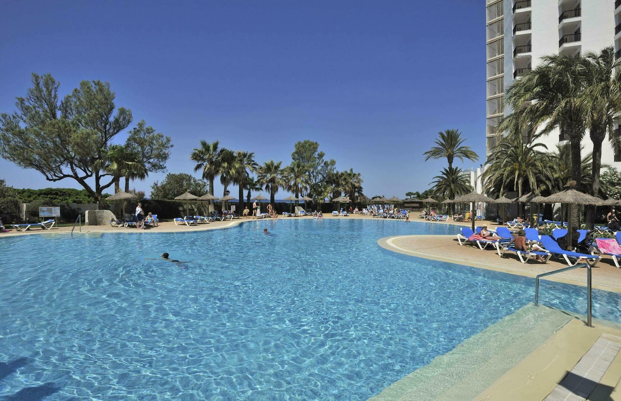 Sol Milanos Pingueinos Hotel Son Bou Exterior photo